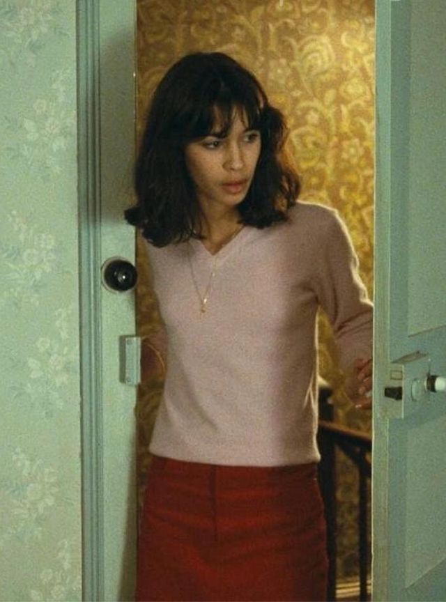 天顺娱乐官方：51岁周迅又穿成人间香奈儿，这个搭配思路确实好用